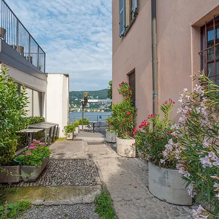 アパート Casa Battello コモ